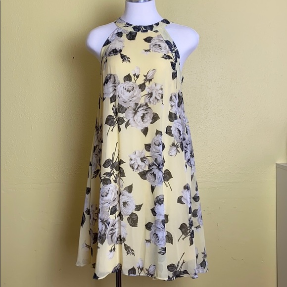Betsey Johnson Dresses & Skirts - Betsey Johnson yellow floral swing dress